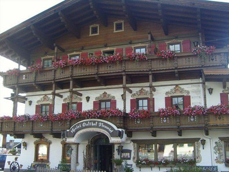 Kaiserhotel Neuwirt Oberndorf in Tirol Exterior foto